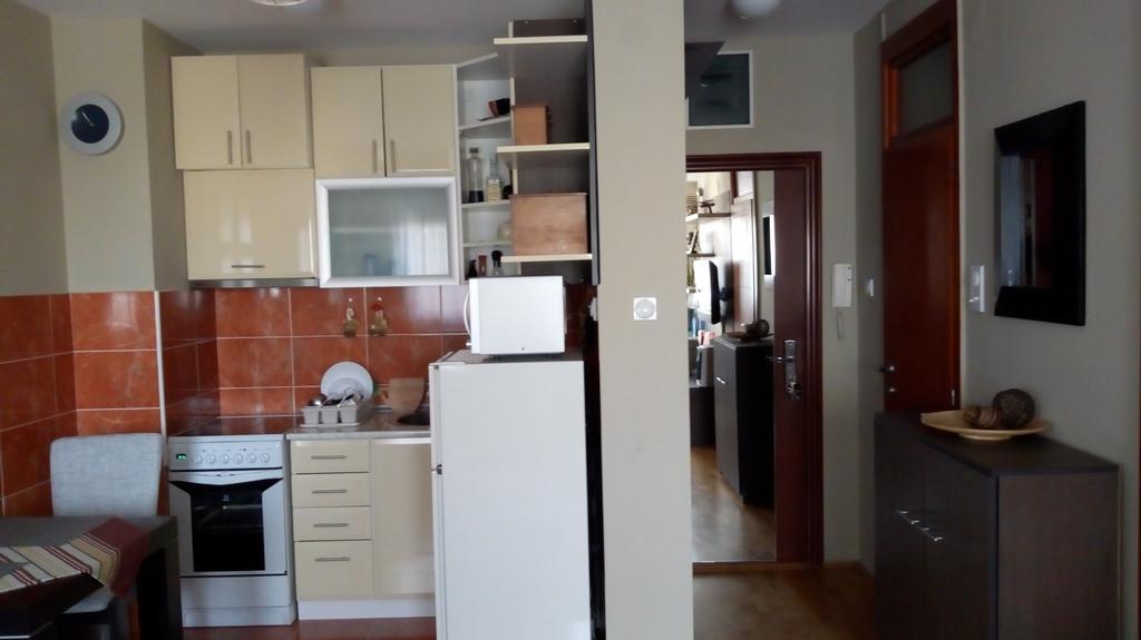 Naissa Apartment Ni Екстериор снимка